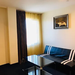 Hotel John, Nova Iorque